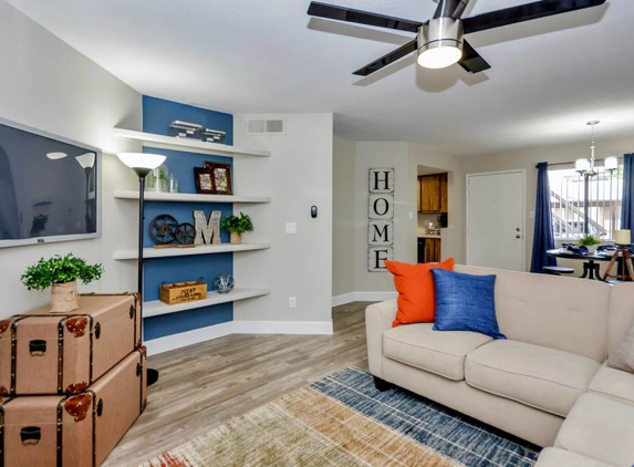 Monterey Pines Apartments - Peoria, AZ