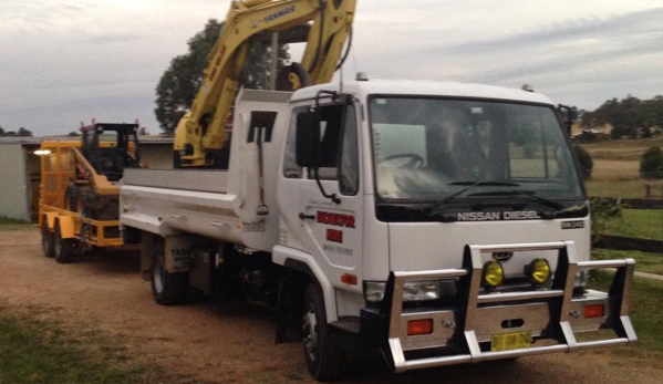 Shane Cameron Excavator Hire - Westbrook, NSW