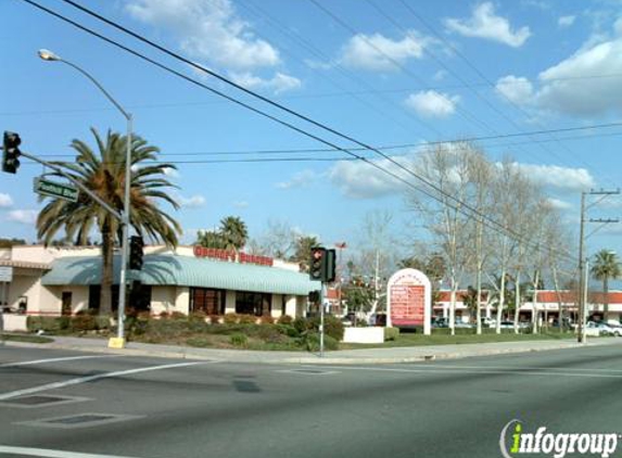 Tres Hermanos Meat Market & Bakery - Fontana, CA