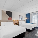 Spark by Hilton Cedar Falls - Hotels