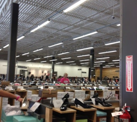 DSW Designer Shoe Warehouse - Fort Wayne, IN