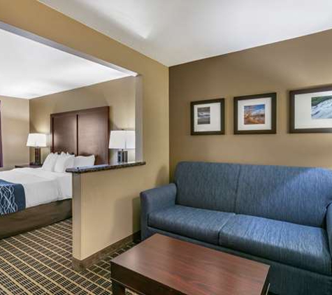 Comfort Inn Fort Collins North - Fort Collins, CO