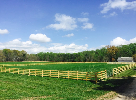 Milestone Fencing - Williamsburg, VA