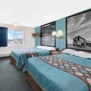 Super 8 by Wyndham Huron - Hotels