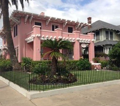 The Villa Bed & Breakfast - Galveston, TX