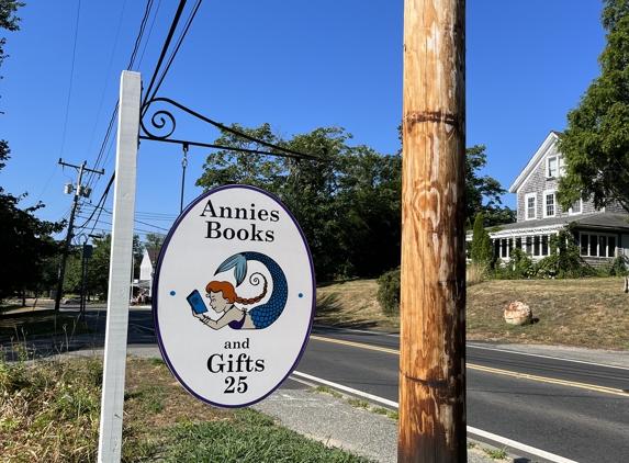 Annie's Books & Gifts - Orleans, MA