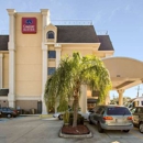 Comfort Suites Airport - Motels