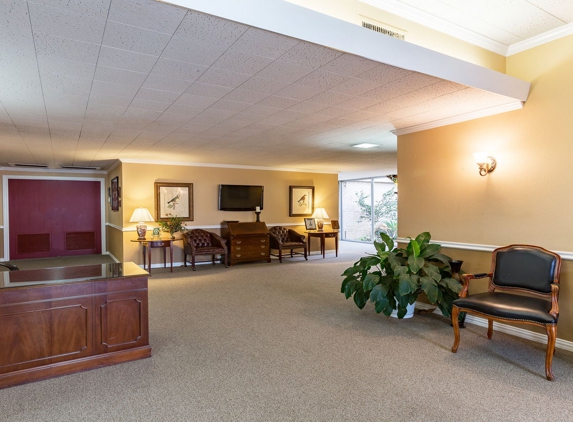 Rhoton Funeral Home - Carrollton, TX