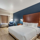 Comfort Inn & Suites Bennett - Motels