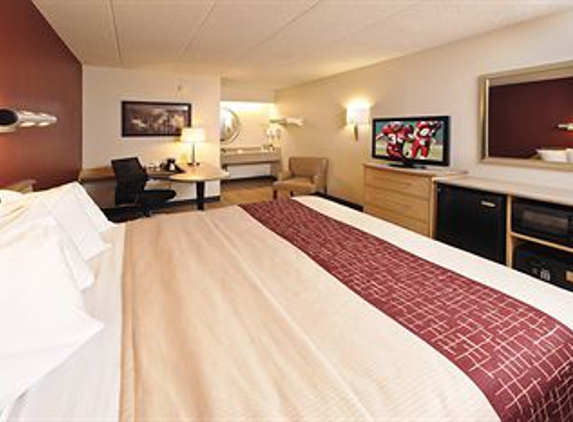 Red Roof Inn - Oak Creek, WI