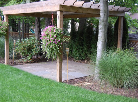 Hoehnen Landscaping - Chagrin Falls, OH