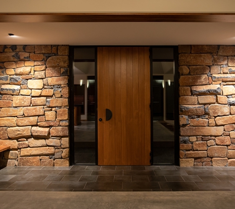 J & S Contracting (Kootingal) Pty Ltd - Kootingal, NSW. Homes that make a statement