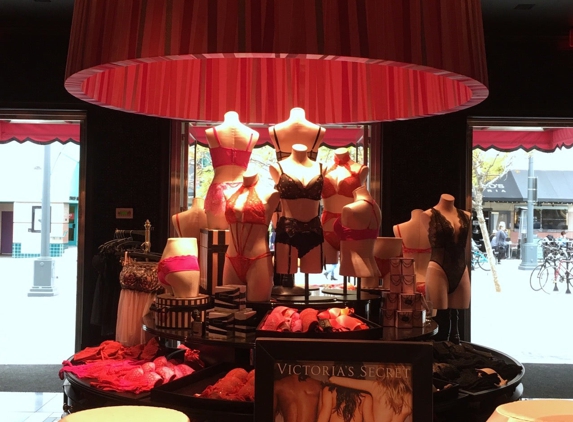 Victoria's Secret - Santa Monica, CA