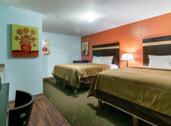 Rodeway Inn & Suites - Inkster, MI