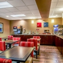 Comfort Inn & Suites Grafton-Cedarburg - Motels