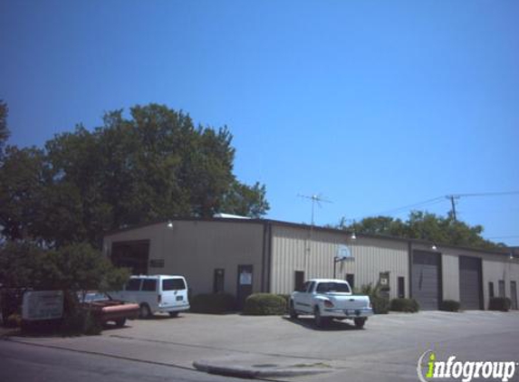 McGee Garage - Haltom City, TX