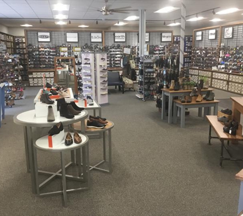 Brown's Shoe Fit Co. - Cedar Falls, IA