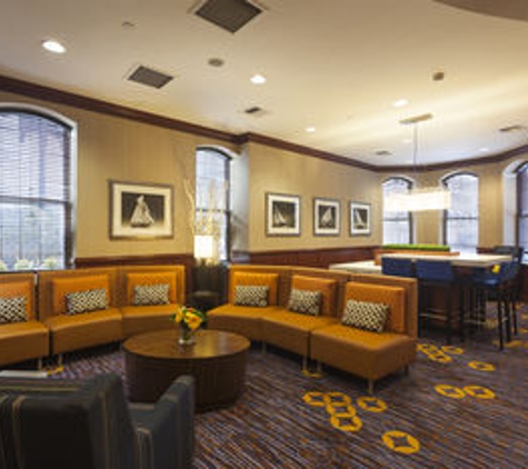 Courtyard by Marriott - Boston, MA