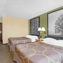 Super 8 by Wyndham Roanoke VA - Motels