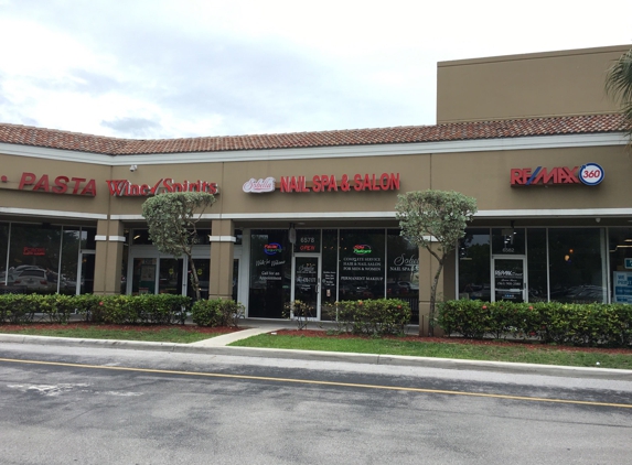 Sobella Nails Spa & Salon - Lake Worth, FL