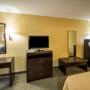 Quality Inn & Suites Orlando Airport - Orlando, FL