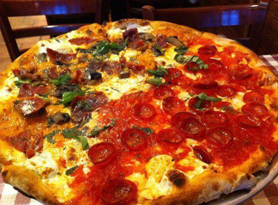 Peppino's Brick Oven Pizza & Restaurant - Brooklyn, NY
