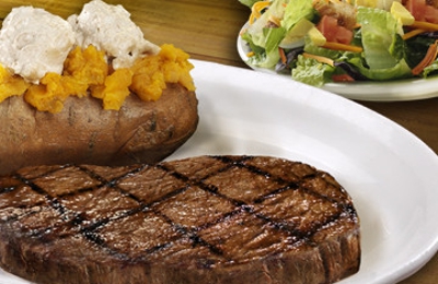 Texas Roadhouse 1155 S Route 51 Forsyth Il 62535 Yp Com