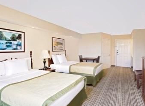 Baymont Inn & Suites - Georgetown, SC