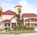 Super 8 by Wyndham Stafford Sugarland Area - Motels