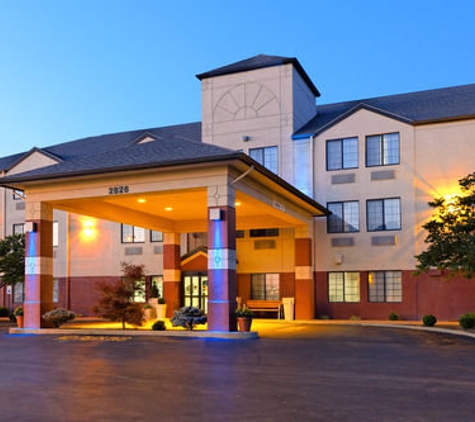 Holiday Inn Express - Henderson, KY