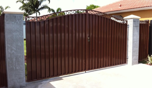 Fences By Peralta - Hialeah, FL