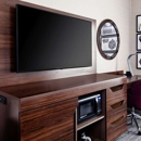Hampton Inn & Suites Gilroy - Hotels
