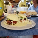 Minnie's Beach Cafe - American Restaurants