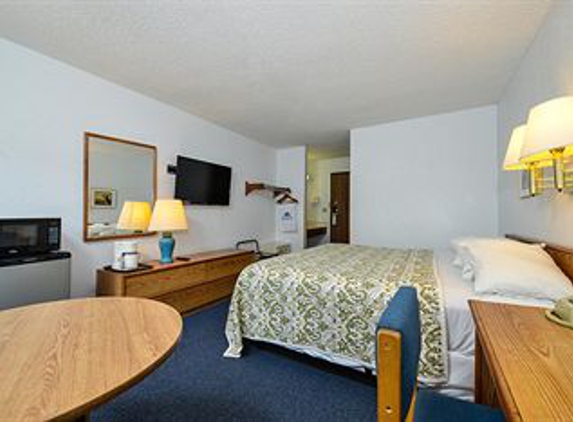 Americas Best Value Inn - Wisconsin Rapids, WI