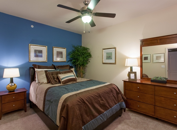 Encore Crossings Apartments - Corpus Christi, TX