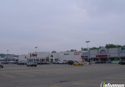 famous footwear panorama plaza