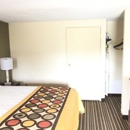 Super 8 by Wyndham Monroe - Hotels