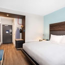 Tru by Hilton Asheville East - Hotels