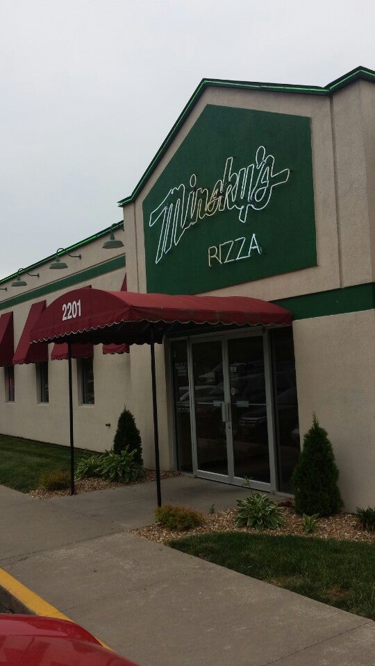 Minsky's Pizza - Blue Springs, MO 64014