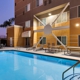 Holiday Inn Express & Suites Bakersfield Central