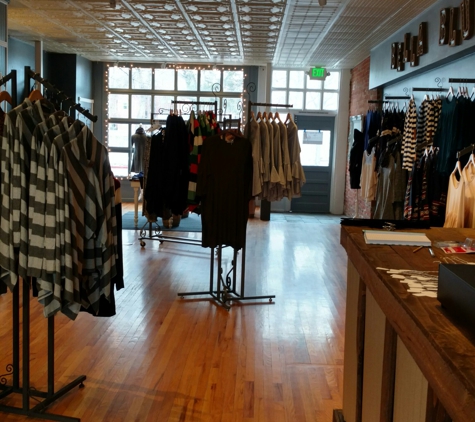 Bella Blu Boutique & Gifts - Fort Collins, CO