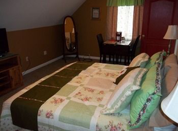 Tin Brook Bed & Breakfast - Walden, NY