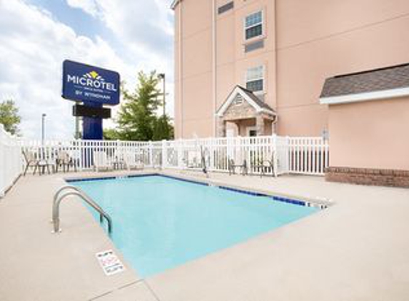 Microtel Inn & Suites by Wyndham Tuscumbia/Muscle Shoals - Tuscumbia, AL