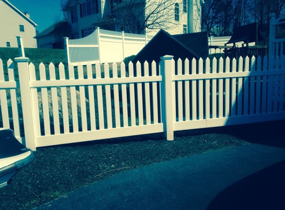 Discount Fence LLC - Milford, CT