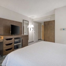 Hampton Inn & Suites Wilmington/Wrightsville Beach - Hotels