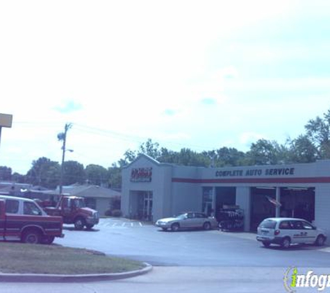 Dobbs Tire & Auto Center - Fairview Heights, IL