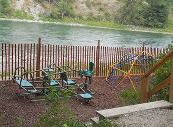 Snake River Cabins and RV Village - Jackson, WY