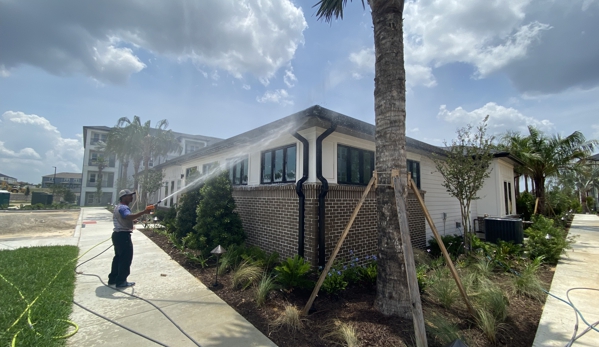 Washing Orlando. Commercial Pressure washing in Daenport, FL