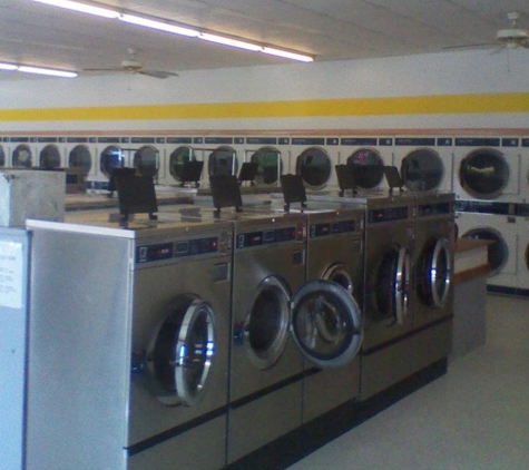 Fastlane laundromat and carwash - loganville, GA