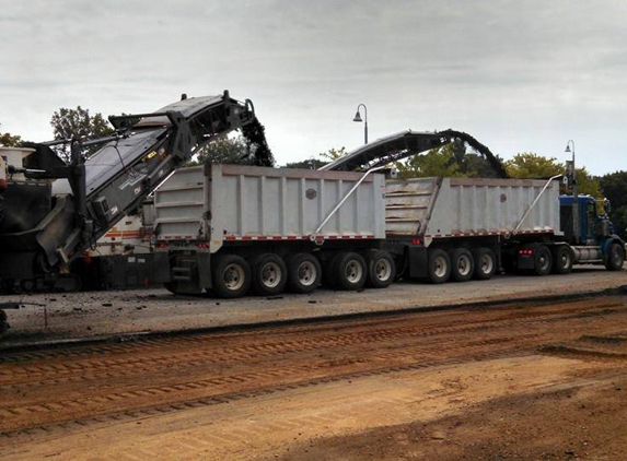 Black Gold Transport Inc. - Dorr, MI